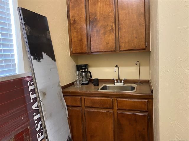 407 Cherokee Ave, McAlester, OK 74501